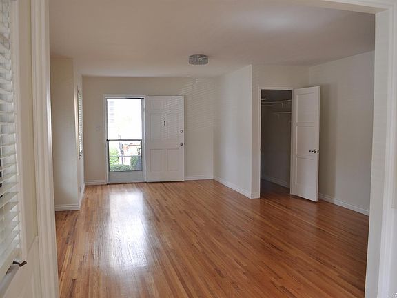 4th image of 1212 N Brand Blvd APT 1