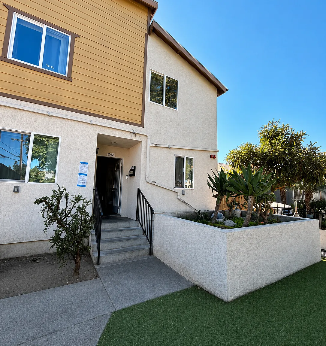 5 bed, 1885 sqft, $4,000 — Photo 1