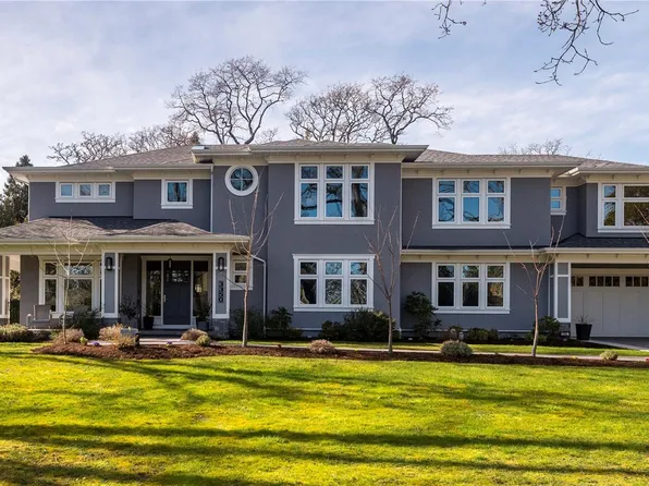 3350 Weald Rd, Oak Bay, BC V8R 6E3