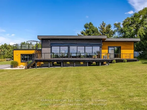 165 Wilson Rd, Tiny, ON L4R 4K4