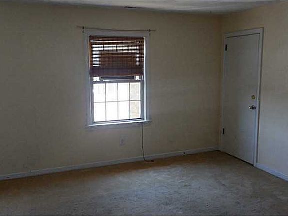 4th image of 403 Arctic Ave APT 200