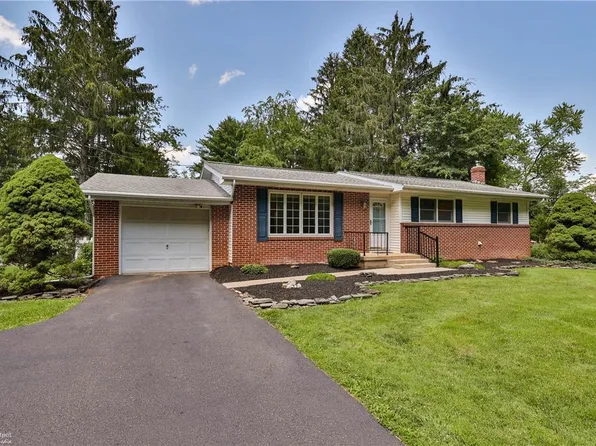 5105 Faith Ave, Coopersburg, PA 18036