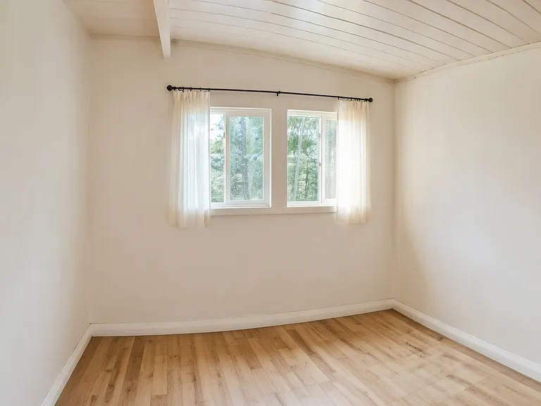 1670 Seacoast Driveunit #D — Photo 6
