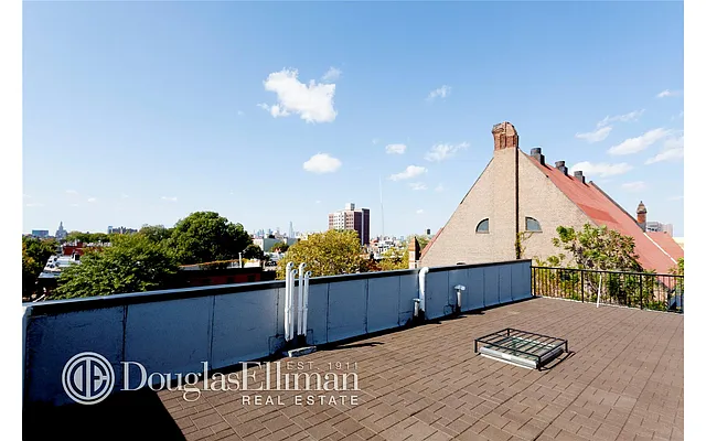 Sold by Douglas Elliman | media 20