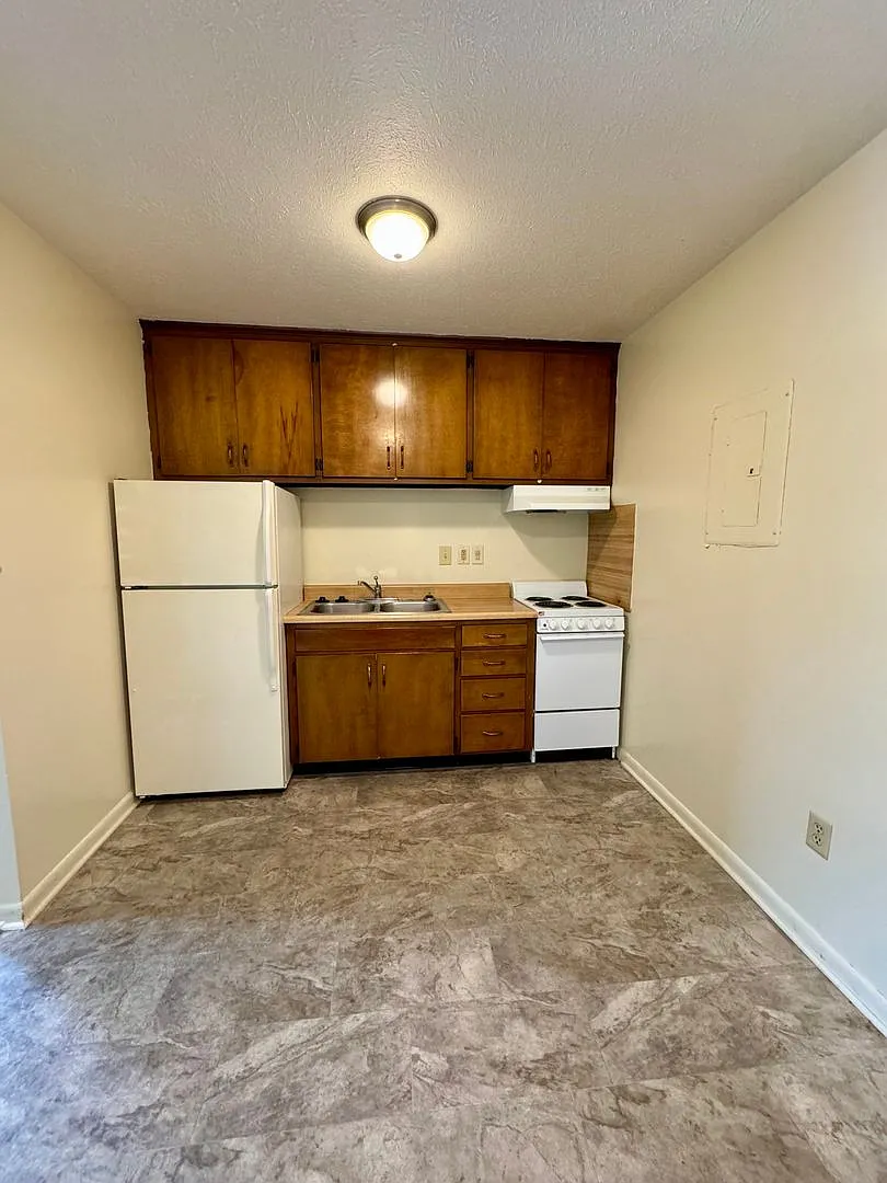 Apartment for Rent — Photo 4