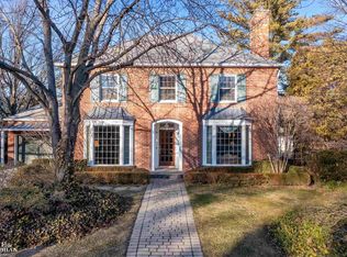 36 Beacon Hill Rd, Grosse Pointe Farms, MI 48236