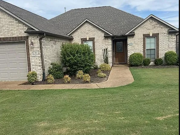 42 Nehemiah Dr, Jackson, TN 38305