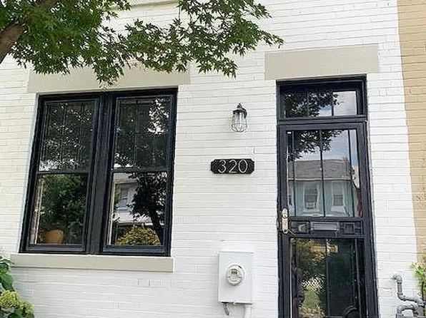 320 14th Pl NE, Washington, DC 20002