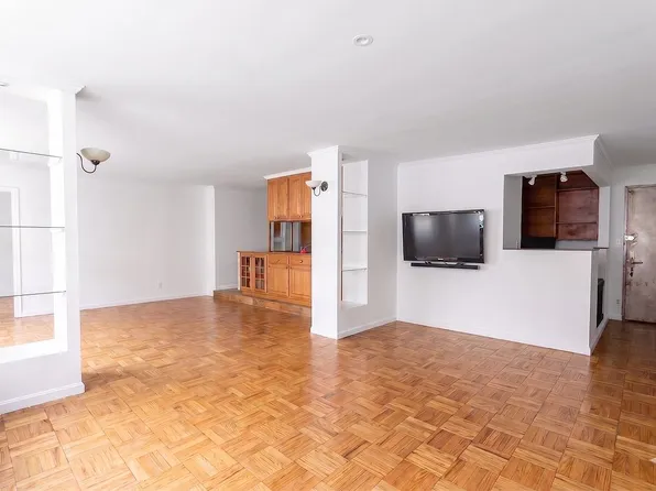 201 E 25th St #2FG, New York, NY 10010