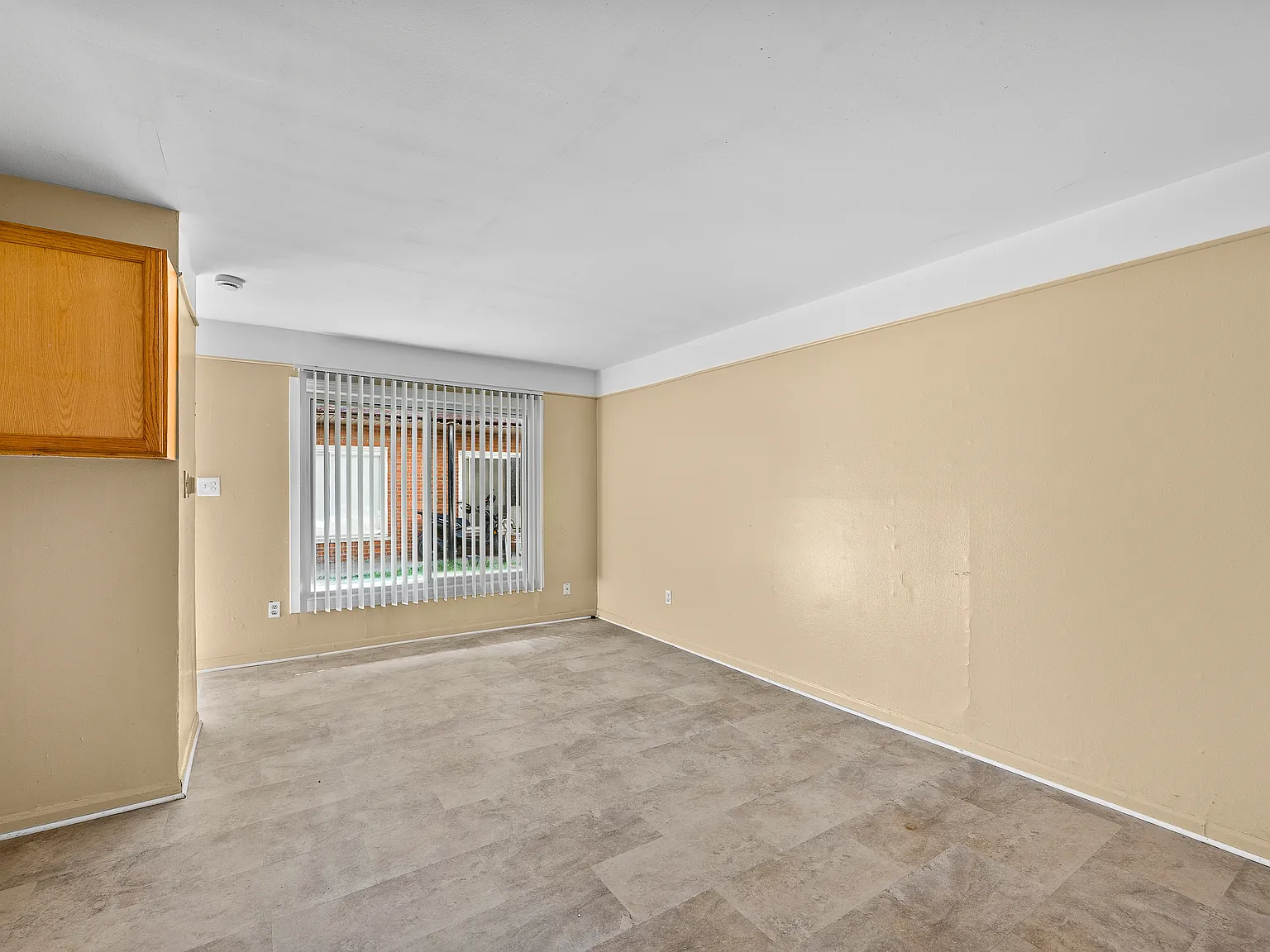 House- Multi-family — Photo 4