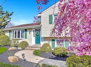 19 Craig Dr, Hillsborough, NJ 08844