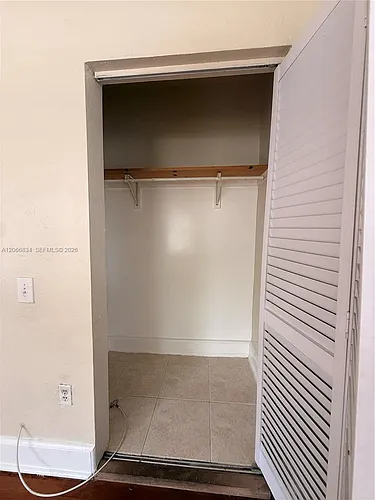 670 W 46th St #5 Photo 1