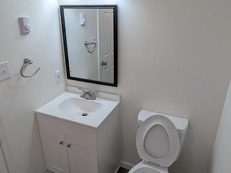 2nd Bathroom