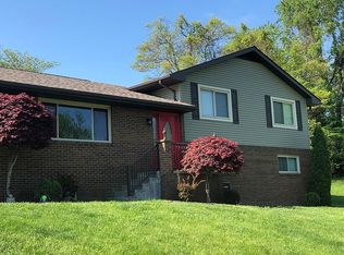 126 Shenandoah Dr, Russell, KY 41169