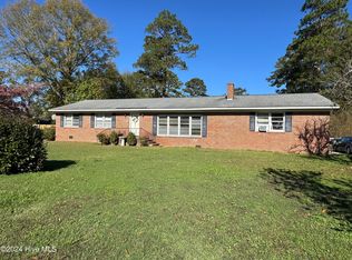 3305 Evelyn Dr, Kinston, NC 28504