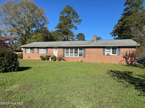 3305 Evelyn Drive, Kinston, NC 28504