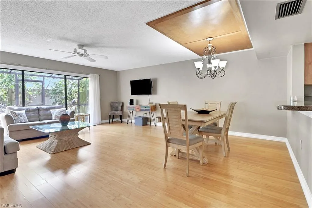 2 bed, 2.5 bath, 1432 sqft, $2,700 — Photo 3