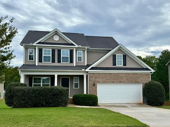 211 Slate Dr, Boiling Springs, SC 29316
