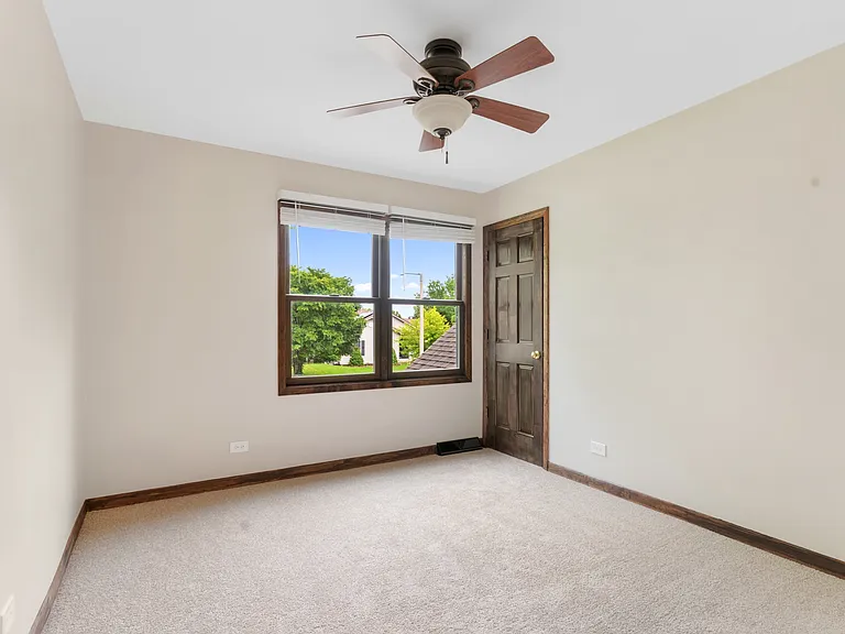 1715 Chestnut Hill Rd — Photo 16