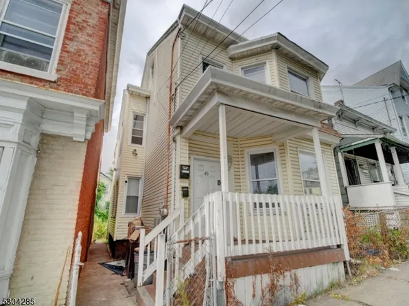 43 Haledon Ave, Paterson City, NJ 07522