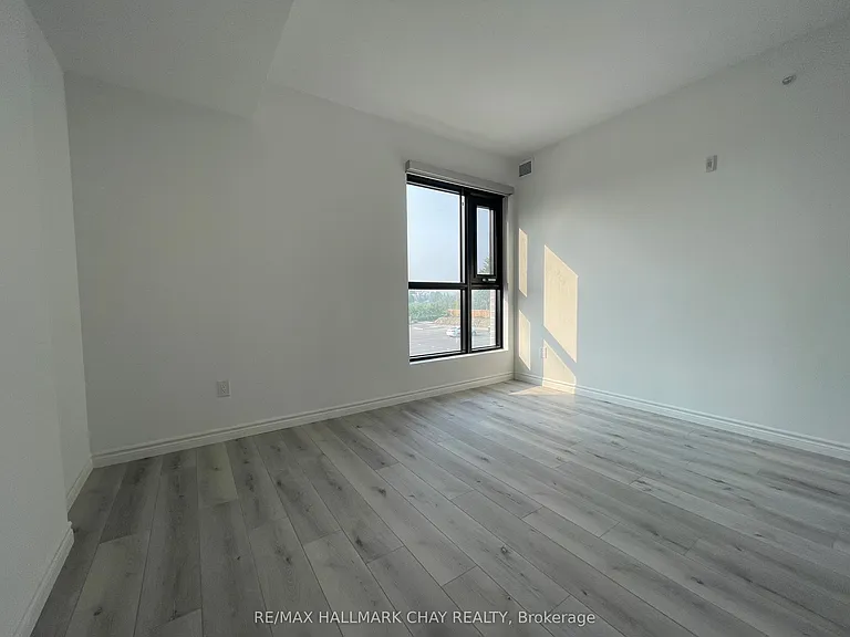30 Hanmer St W #203 — Photo 29
