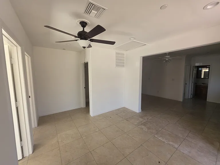 1038 Raymond Ave — Photo 22