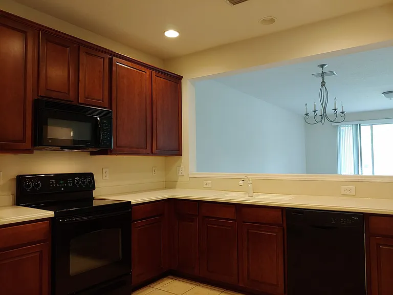 13366 Stone Pond Dr — Photo 12