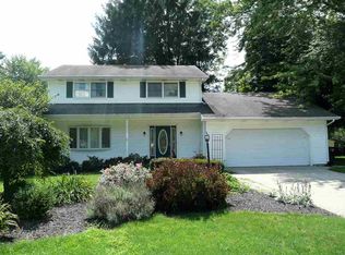 16620 Bennington Ct, Granger, IN 46530