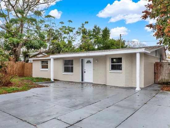 5038 Galaxy Dr, New Port Richey, FL 34652