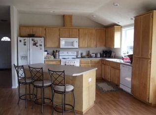 1474 Andrew Dr, Medford, OR 97501