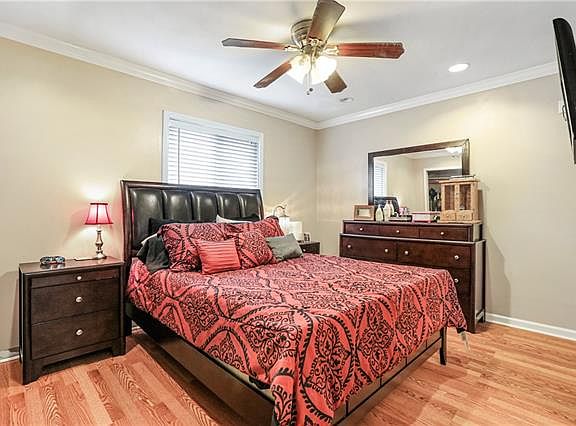 5th image of 2608 Meadowlark Dr