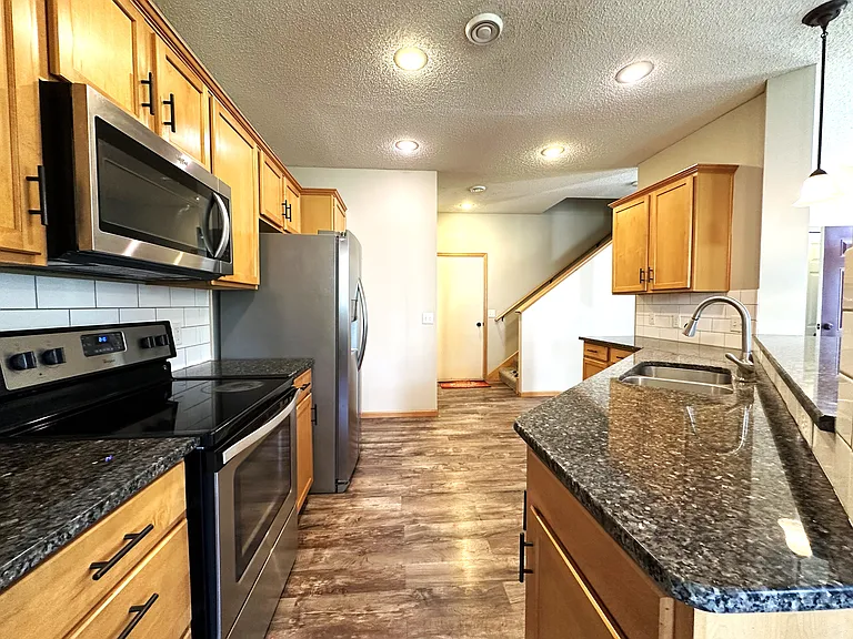 3492 Cherry Ln #F — Photo 24