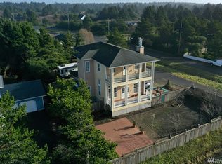 210 Clover St NW, Ocean Shores, WA 98569