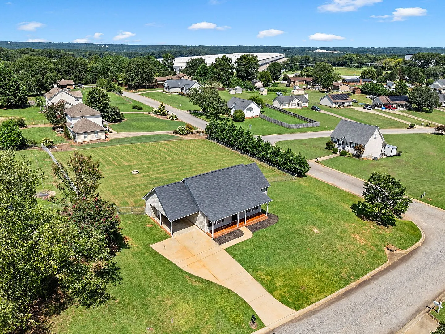 3 BR 2 BA Ranch Home in Moore SC, Conventiently Located Between Spartanburg & Greenville — Photo 4