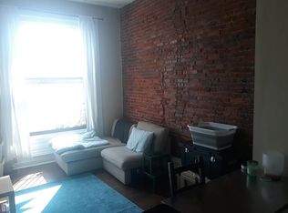 430 N 33rd St #1F, Philadelphia, PA 19104