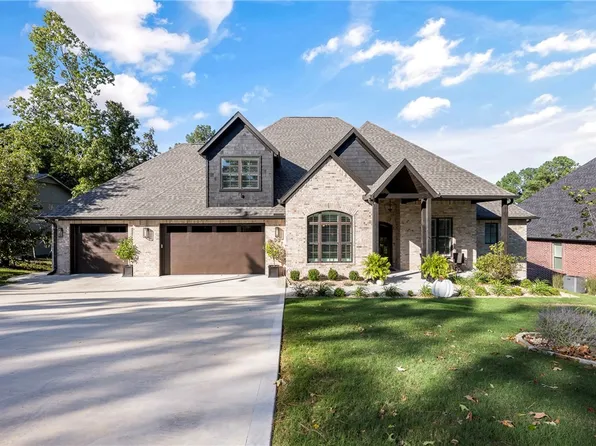 22 Kelaen Dr, Bella Vista, AR 72715