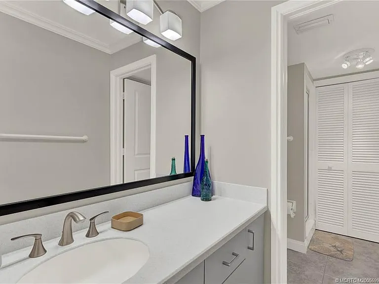 9490 S Ocean Dr #410 — Photo 26
