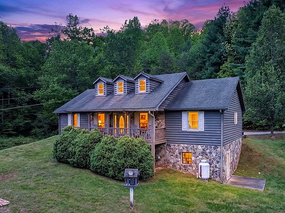 4th image of 353 Sunrise Rd