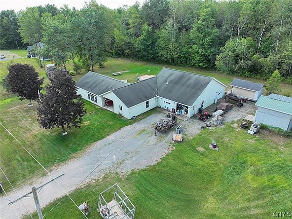 3rd image of 11003 Florence Hill Rd