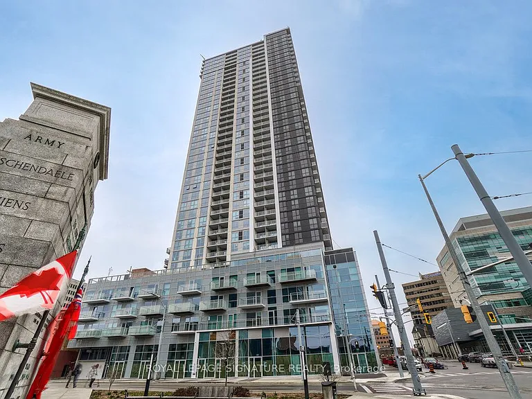 60 Frederick St #811 — Photo 2