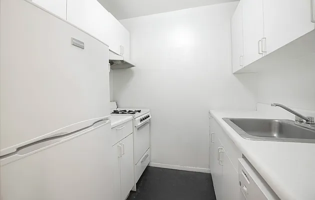 Rented by Creed Realty Group | media 28