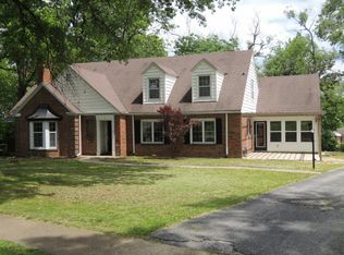 5 Park Cir, Mexico, MO 65265