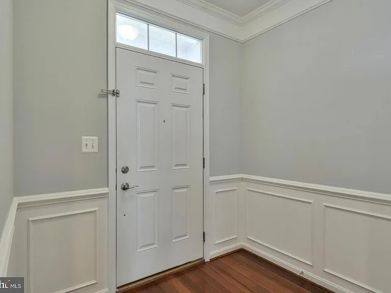 42977 Thornblade Cir — Photo 2