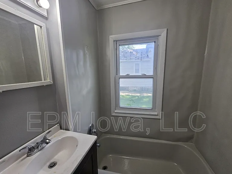 301 Leland Ave — Photo 21