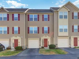1155 Ladybug Ln, York, PA 17402