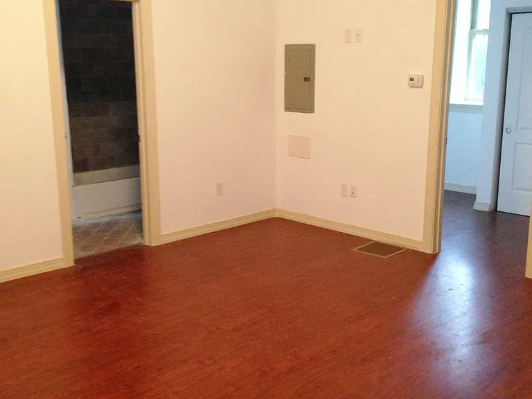 4708 Chestnut St — Photo 6
