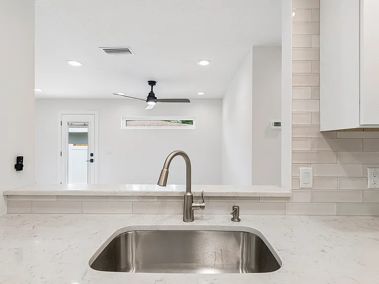 550 Milwaukee Ave #550 — Photo 16