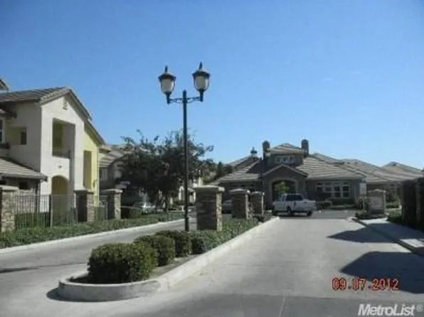 1360 Shady Ln APT 513, Turlock, CA 95382