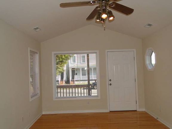 4th image of 3021 Q St