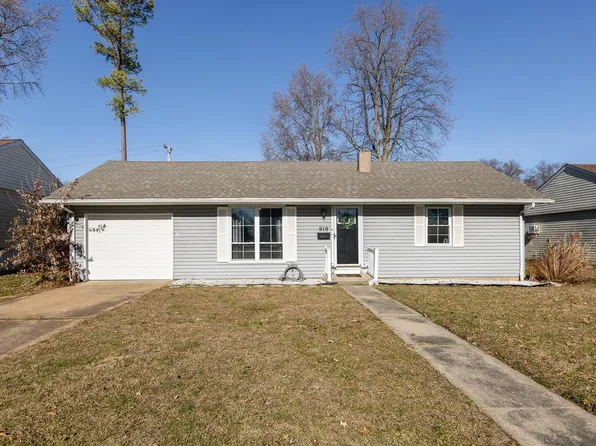 919 W Corrington St, Mascoutah, IL 62258